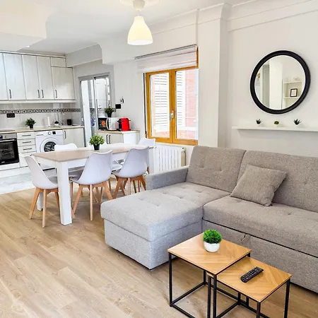 El Aguila Del Pilar Comotucasa *